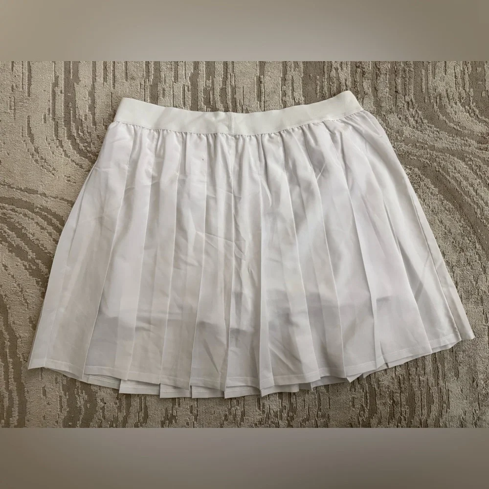 Alo Yoga White Pleated Varsity Tennis Skirt with Shorts - Size L